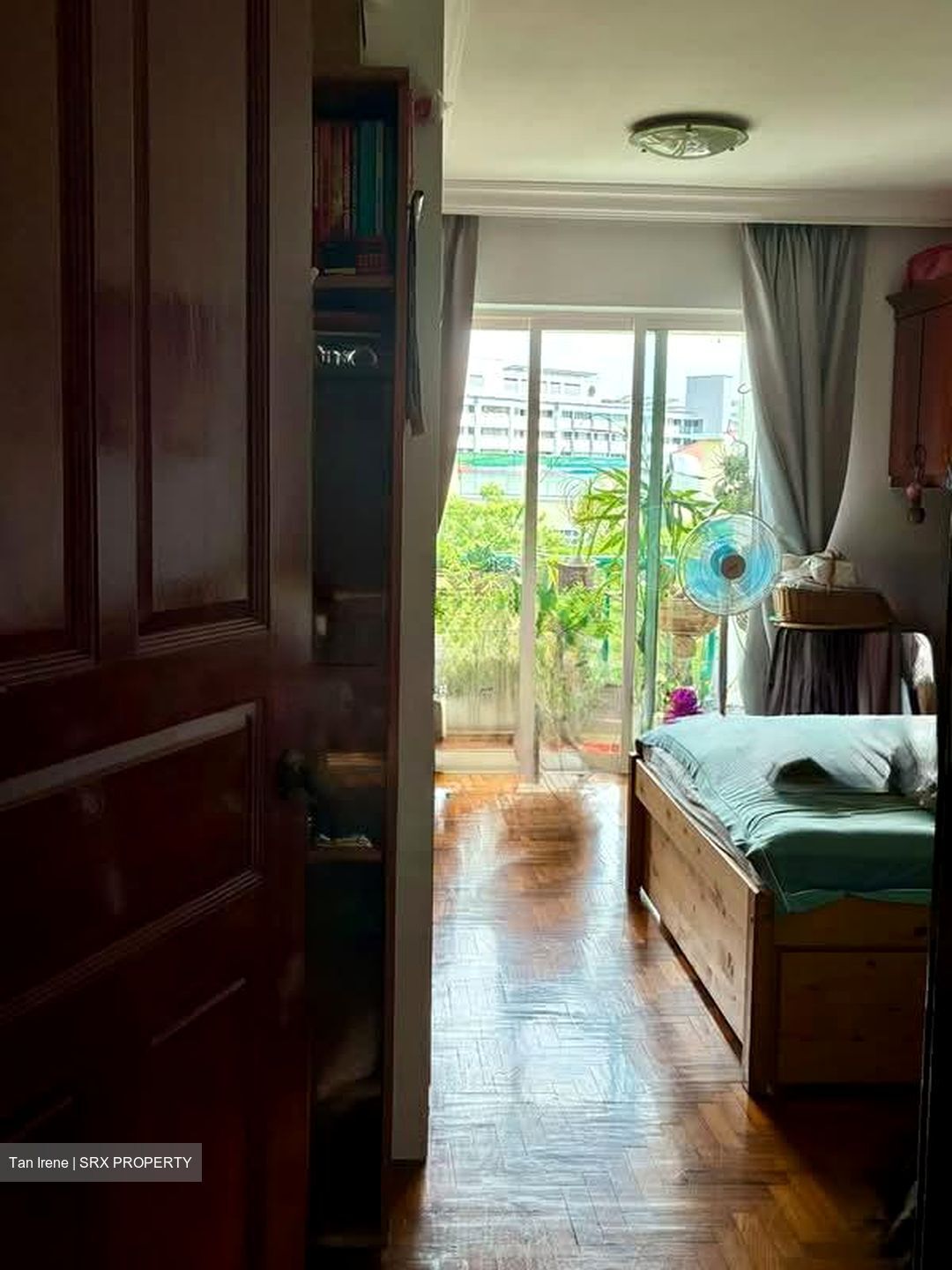 Melville Park (D18), Condominium #582390751